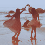 99px.ru аватар Две девушки танцуют на пляже