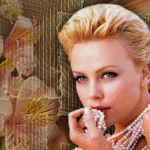 Аватар Актриса Шарлиз Терон / Charlize Theron с серебристой цепочкой в руке