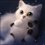 99px.ru аватар Белый котенок с игрушкой - пандой в лапках