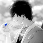 99px.ru аватар Сесиль Айдзима из аниме Uta no Prince-sama: Maji Love 2000% / Поющий принц: реально 2000% любовь смотрит на голубой кулон и улыбается