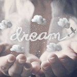 Аватар Маленький самолетик пишет слово dream / мечта среди облаков на руках у девушки