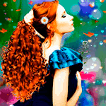 99px.ru аватар Девушка с рыжими волосами собрала их в хвост рукой, вокруг летают бабочки