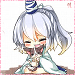 99px.ru аватар Мононобе-но Футо / Mononobe no Futo из игры Touhou Project / Проект Восток держит в руках котенка