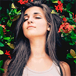 99px.ru аватар Девушка с закрытыми глазами лежит на цветах, вокруг летают бабочки