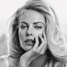 Аватар Американская модель и киноактриса Шарлиз Терон / Charlize Theron позирует для журнала Vogue
