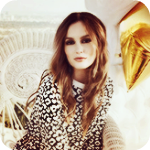 Аватар Актриса Лейтон Мистер / Leighton Meester на плетеном кресле