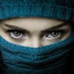 Аватар Девушка в вязанной парандже