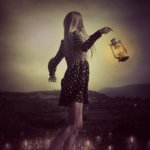 Аватар Девушка с фонарем в руке, фотограф Maja Top&;agi&;