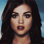 Аватар Ария Монтгомери / Aria Montgomery прикладывает указательный палец к губам, из сериала Милые обманщицы / Pretty Little Liars