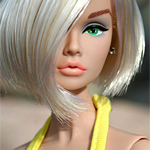 Аватар Светловолосая кукла Барби / Barbie, с ярко-зелеными глазами, в желтой майке на лямке