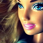Аватар Широко улыбающаяся, светловолосая кукла Барби / Barbie