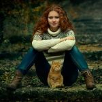 Аватар Девушка и рыжий кот, ву Олег Ярунин