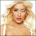 Аватар Певица и актриса Кристина Агилера / Christina Aguilera с распущенными волосами, подмигивает