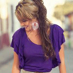 Аватар Девушка с блестящей серьгой