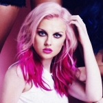 99px.ru аватар Девушка с розовыми волосами и темно розовыми кончиками