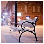 99px.ru аватар Заснеженная лавочка на городской улице