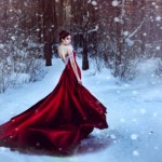 Аватар Девушка в красном платье стоит под падающим снегом, ву Jany Likh