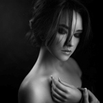99px.ru аватар Девушка с опущенными глазами, фотограф Георгий Чернядьев