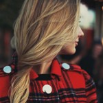 99px.ru аватар Девушка отвернулась от фотокамеры