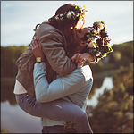 99px.ru аватар Целующиеся мужчина и девушка в венках из цветов