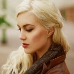 99px.ru аватар Белокурая девушка с опущенными глазами