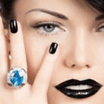 99px.ru аватар Девушка с перстнем с синим камнем