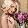 99px.ru аватар Блондинка на бежевом фоне