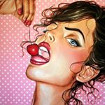 Аватар Девушка с вишней в руке, канадская художница Tara Babando
