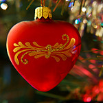 99px.ru аватар Новогодняя елочная игрушка в виде сердечка