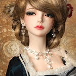 99px.ru аватар Девушка - кукла с ожерельем на шее