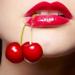 99px.ru аватар Девушка с накрашенными губами и вишенками во рту
