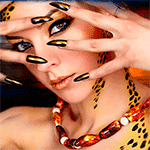 99px.ru аватар Девушка с карими глазами с длинными ногтями