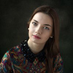 99px.ru аватар Девушка с длинными темными волосами, серыми глазами