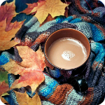 99px.ru аватар Чашка кофе, вокруг которой шарфик и осенние листья