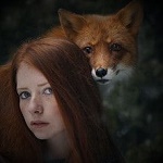 Аватар Рыжеволосая девушка с лисой