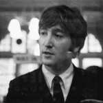 Аватар John Lennon / Джон Леннон смотрит через стекло