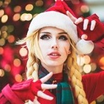 Аватар Девушка в наряде Санта Клауса, by MeganCoffey