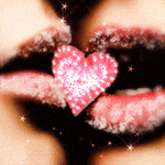 99px.ru аватар Губы влюбленных касаются светящегося сердца на фоне мерцающих звездочек