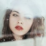 Аватар Девушка за стеклом