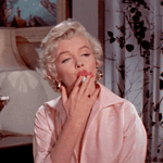 99px.ru аватар Мэрилин Монро / Marilyn Monroe курит