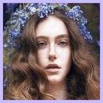 Аватар Девушка в венке