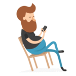 99px.ru аватар Бородатый мужчина с телефоном качается на стуле