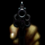 99px.ru аватар В руке человека пистолет