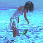 99px.ru аватар Девушка стоит в голубой воде
