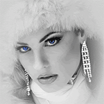 99px.ru аватар Голубоглазая девушка с серьгами в ушах