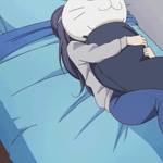 99px.ru аватар Moriko Morioka / Морико Мориока из аниме Net-juu no Susume / Полноценная жизнь онлайн обнимает подушку с головой кота