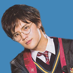 Аватар Певец Окамото Кейто из группы Хэй! Сэй! ДЖАМП / Hey! Say! JUMP косплеит Гарри Поттера