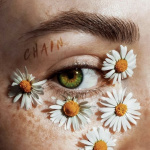 99px.ru аватар Девушка с ромашками у глаза, (chain / цепь)