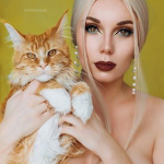 99px.ru аватар Девушка - блондинка с рыжей кошкой в руках
