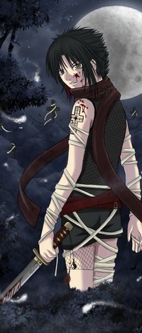 99px.ru аватар Саске Учиха / Sasuke Uchiha из аниме Наруто / Naruto с окровавленным мечом в руках стоит ночью посреди леса